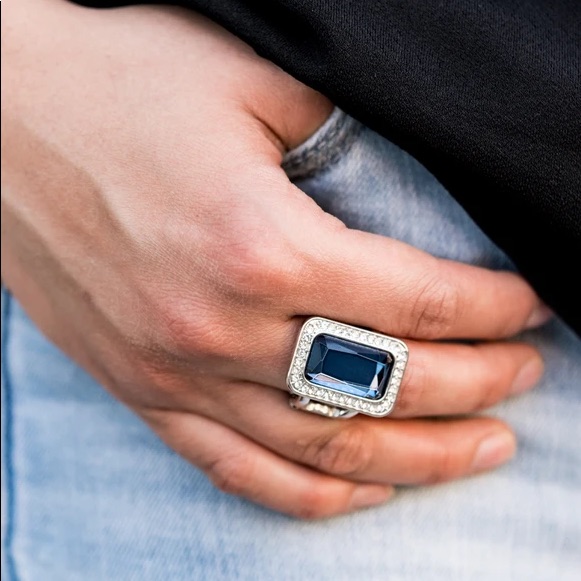 525 Crown Jewel Jubilee Blue Ring